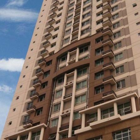 Lancaster Hotel Mandaluyong Exterior foto