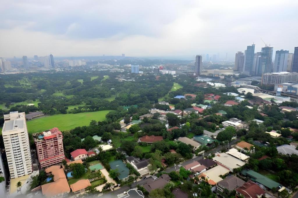 Lancaster Hotel Mandaluyong Exterior foto