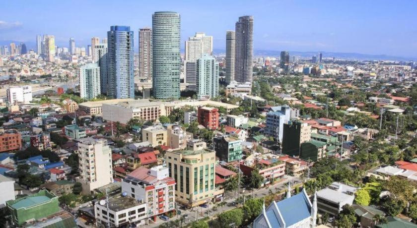 Lancaster Hotel Mandaluyong Exterior foto